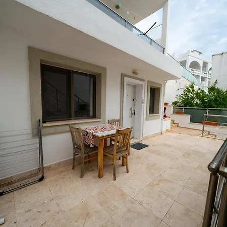 Ilya 1 Hotel apartamentowy