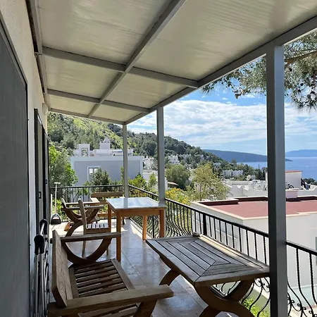 Ilya 1 Hotel apartamentowy