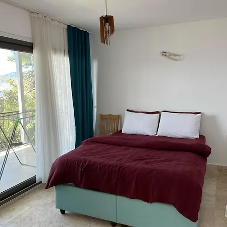 شقة فندقية Ilya 1 4*