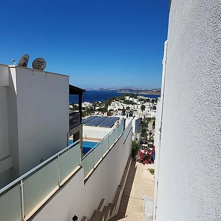 Aparthotel Ilya 1 4*